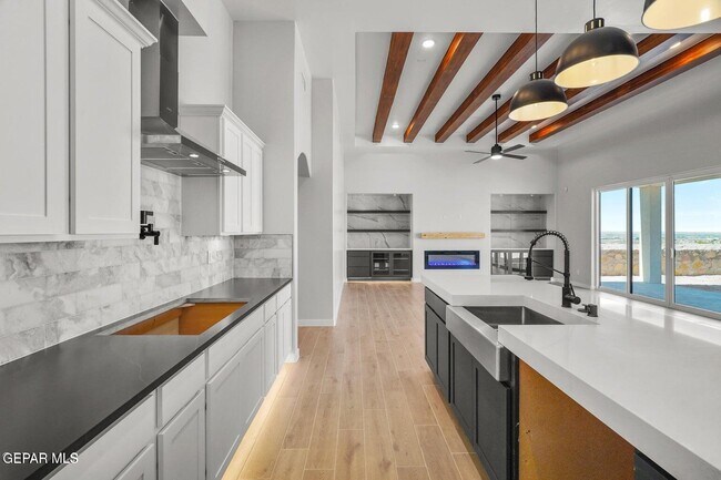 Building Photo - 7305 Cimarron Rim Dr