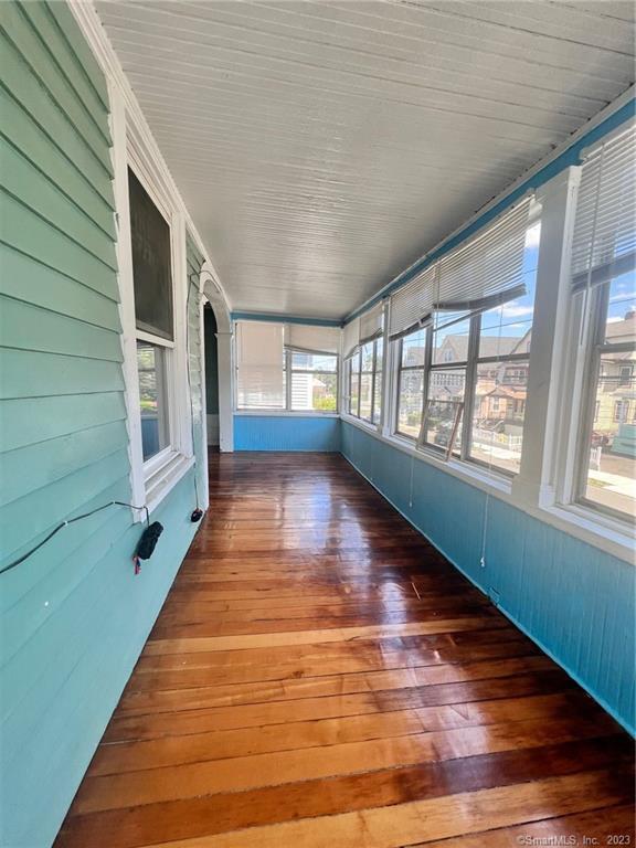 Building Photo - 819 William St