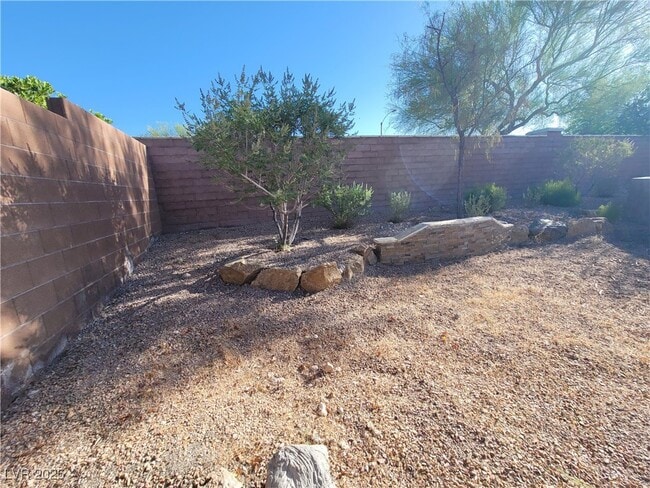Building Photo - 9338 Wilderness Glen Ave