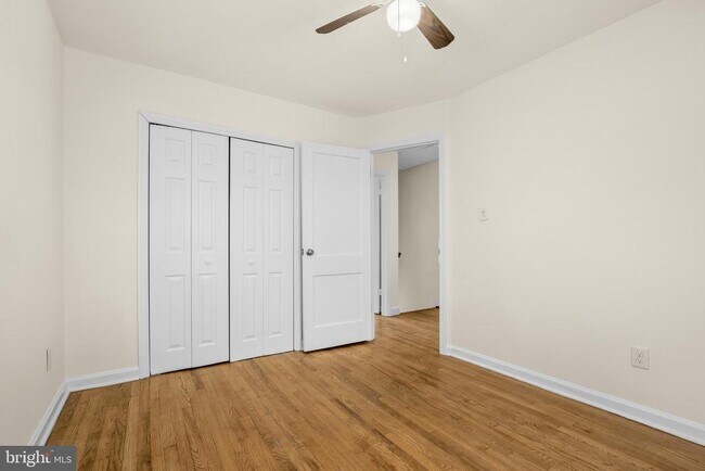 Building Photo - 5810 Fifer Dr