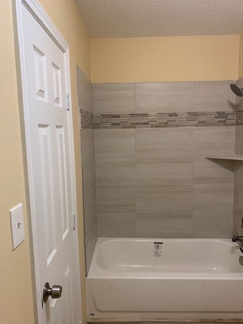 Building Photo - 4603 Meadows Edge Ln