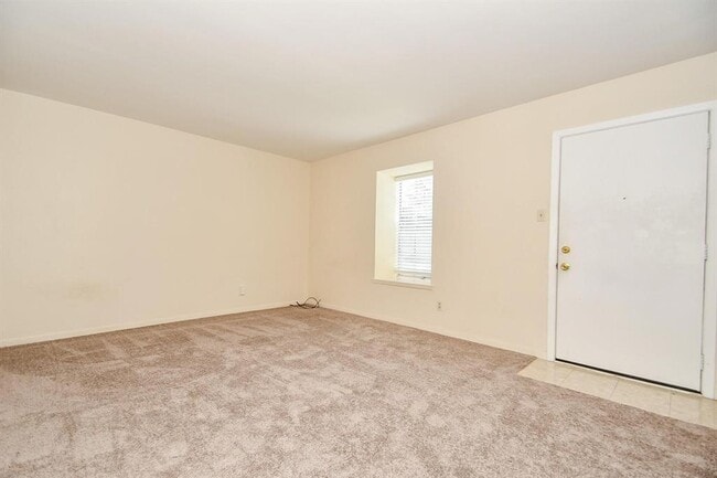 Building Photo - 9021 Gaylord Dr