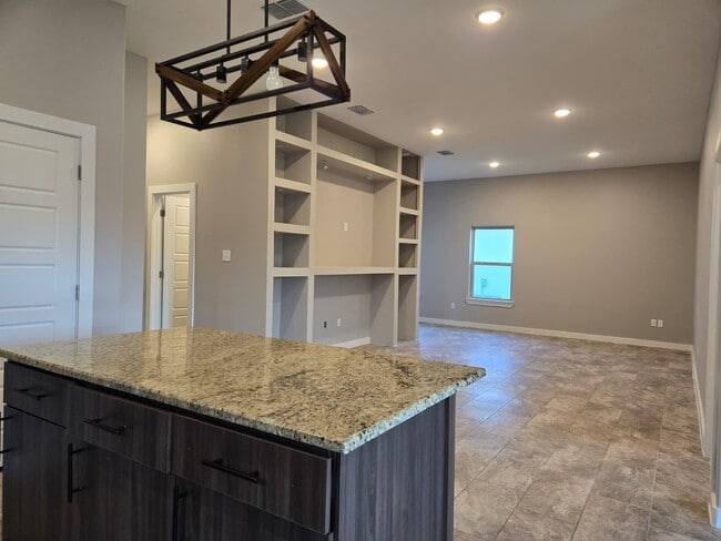 Building Photo - 1606 Coba Dr