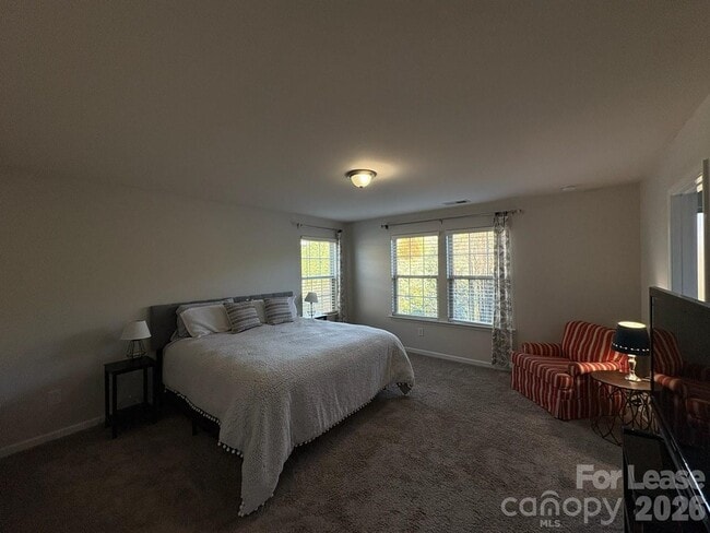 Building Photo - 1055 Delridge St