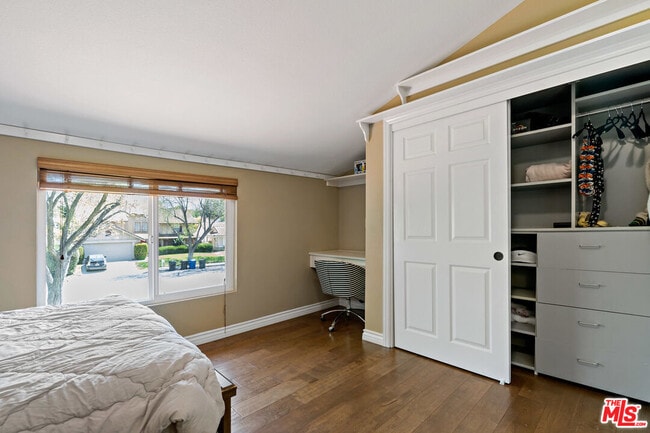 Building Photo - 683 Triunfo Canyon Rd
