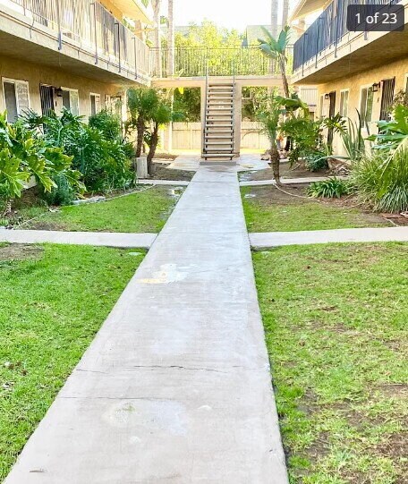 Building Photo - Beautiful 2BR/ 1BA Condo home Located in L...