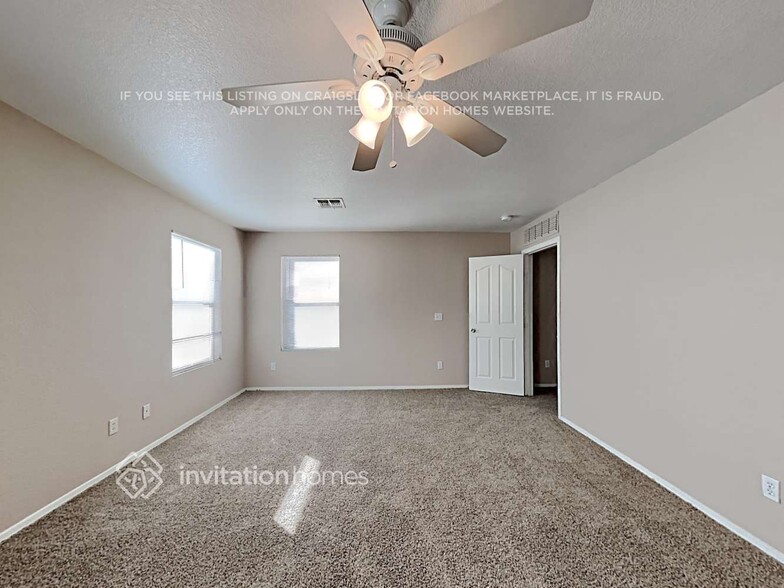 Building Photo - 9549 W Monte Vista Rd