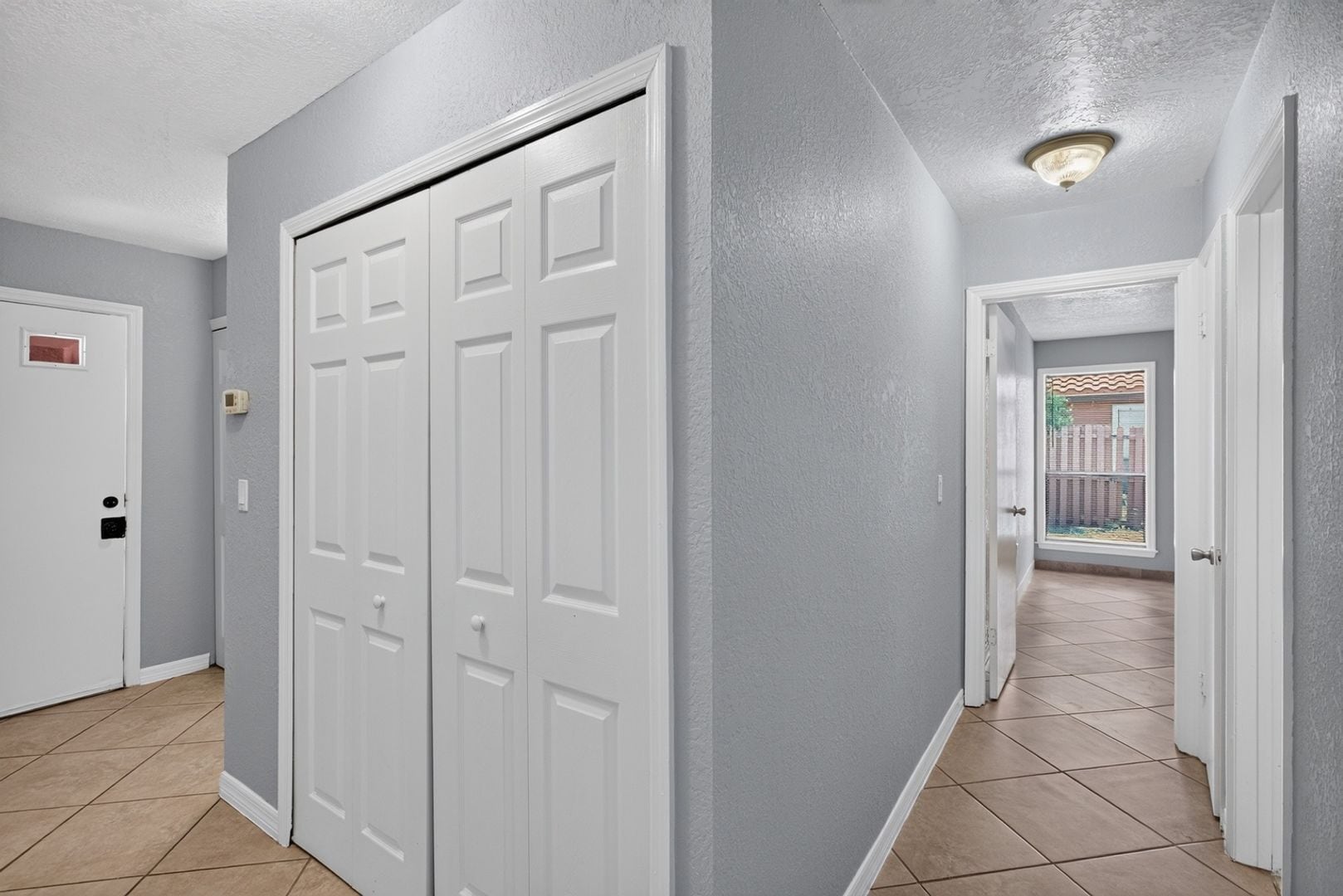 Building Photo - 659 Montego Bay Ct