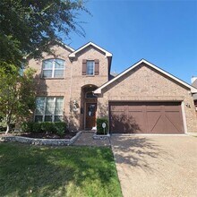 Building Photo - 308 Enid Dr