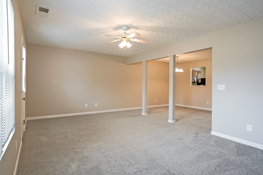 Building Photo - 216 Meadowlark Pl