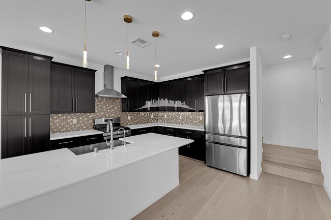 Building Photo - 4066 Painted Lady Ave