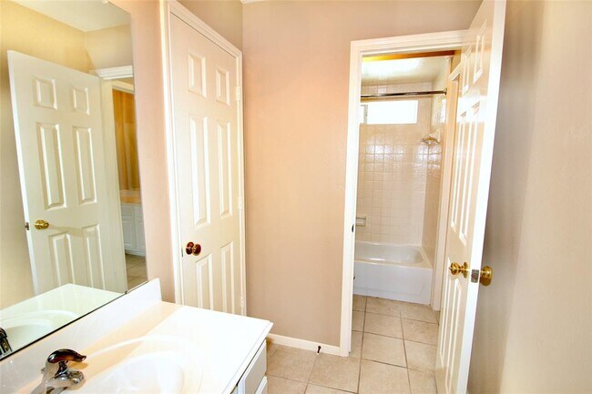 Building Photo - 21226 Rush Hollow Ct