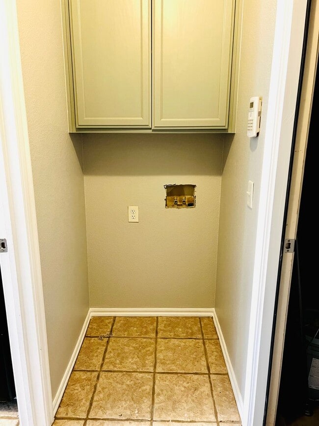 Building Photo - Updated 3BD 2BA Home Located in a Great Norman Neighborhood!!