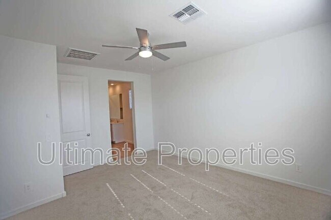 Building Photo - 17655 W Monroe St