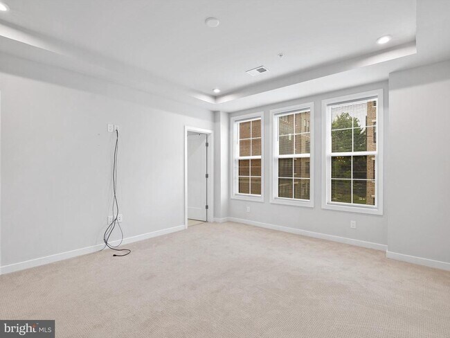 Building Photo - 7465 Backett Wood Ter