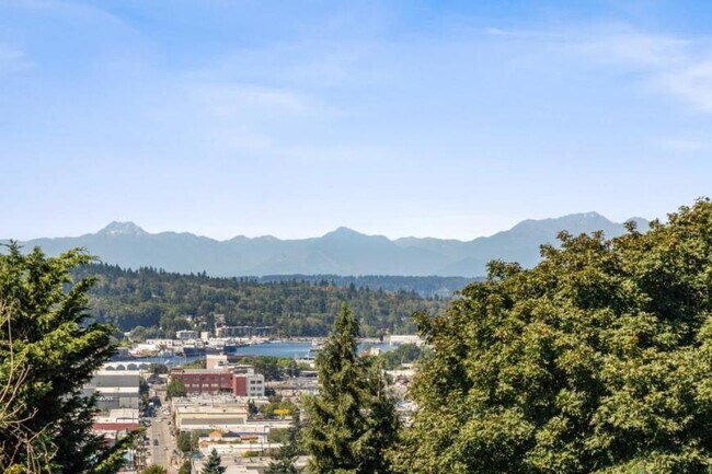 Building Photo - 1 bedroom in Seattle WA 98103