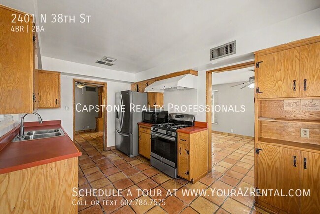 Building Photo - 2401 N 38th St