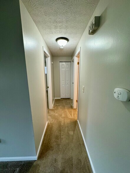 Building Photo - 7417 Rob St NW