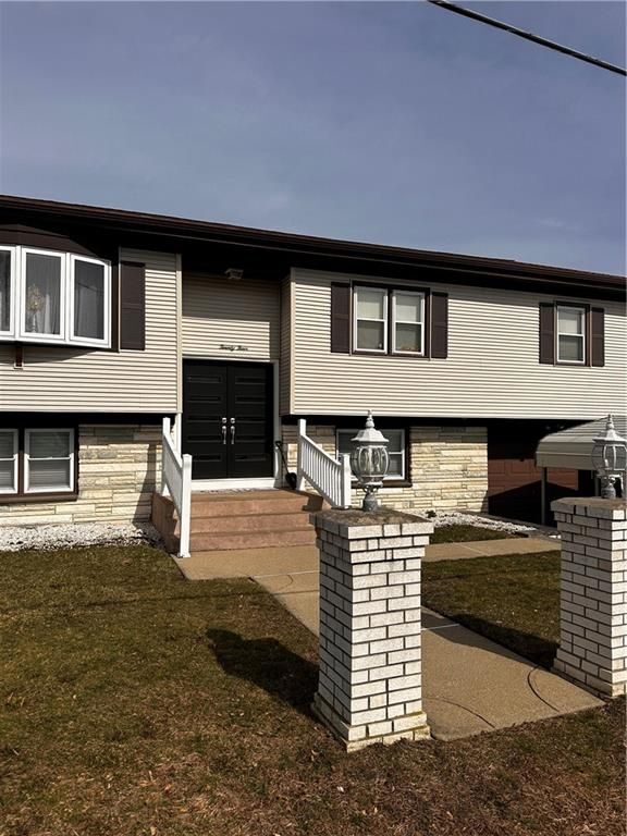 Building Photo - 24 Lewis St