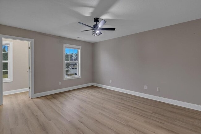 Building Photo - THE BURROUGHS @ CAROLINA PLANTATIONS