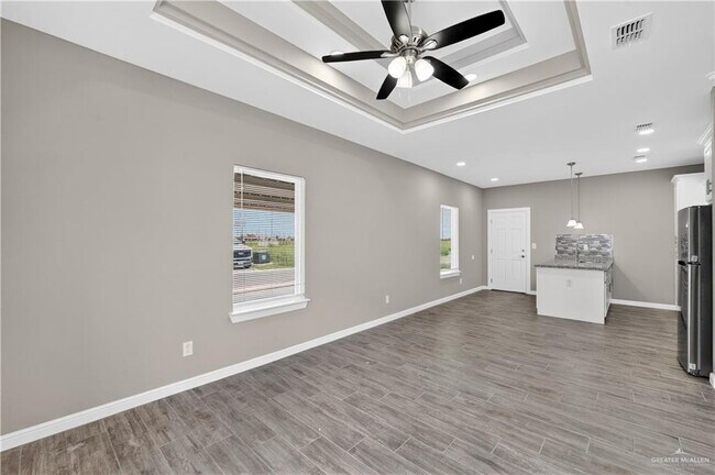 Building Photo - 1230 Valle Vista St