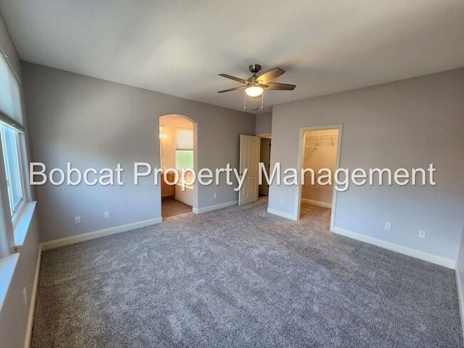 Building Photo - 1240 Flintwood Dr