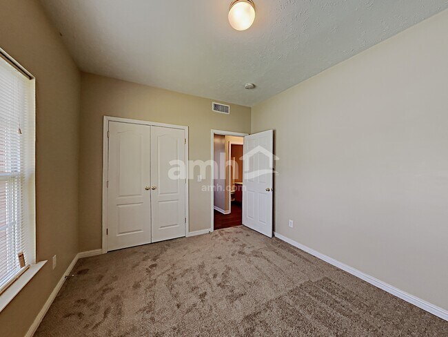 Building Photo - 2800 Rader Ridge Ct