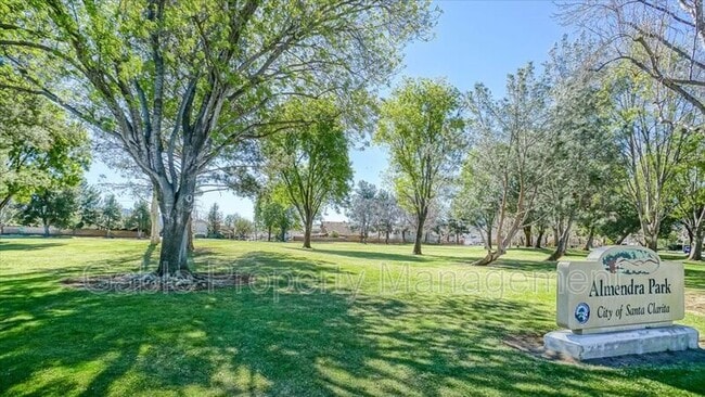 Building Photo - 25649 Almendra Dr