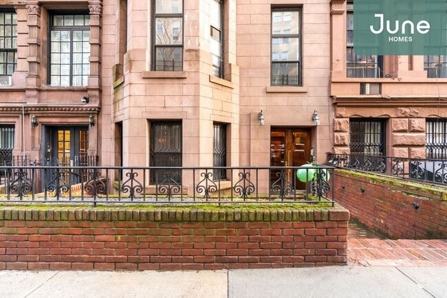 Building Photo - 17 West 82nd Street