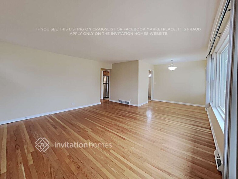 Building Photo - 557 Sumac Rd