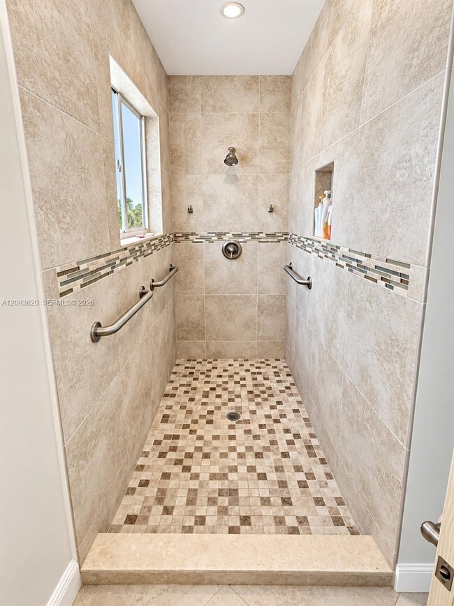 Building Photo - 62 Waterways Dr