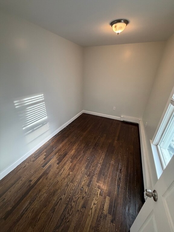 Building Photo - 83 Chelsea St