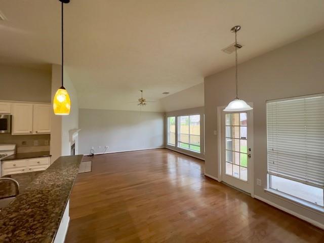 Building Photo - 11535 Oak Lake Park Dr