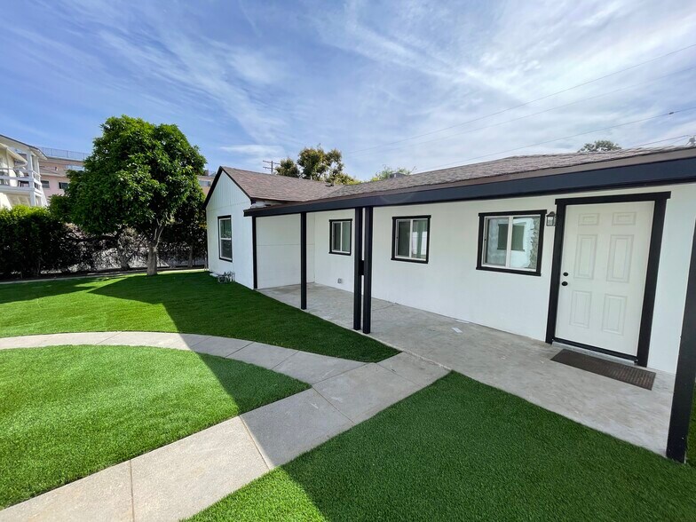 Building Photo - 340 W Alameda Ave