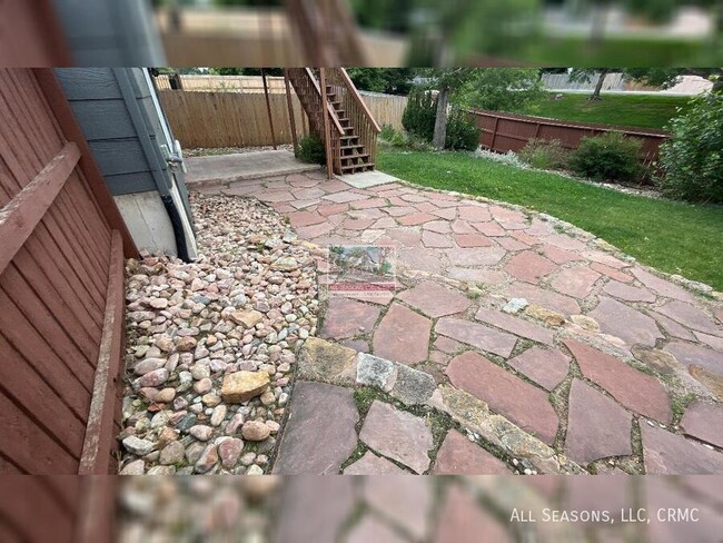 Building Photo - 8063 Cooper River Dr