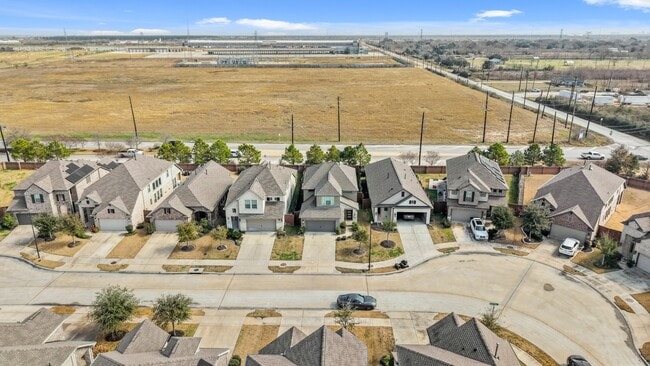 Building Photo - 6014 Bristol Spur Ln
