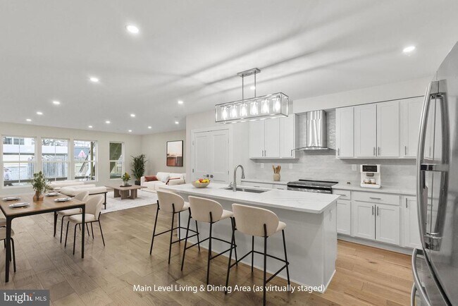 Building Photo - 5404 4th St NW