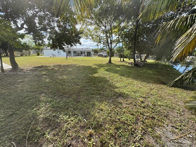 Building Photo - 11755 SW 37th St