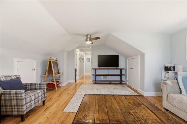 Building Photo - 3 Rego Ave