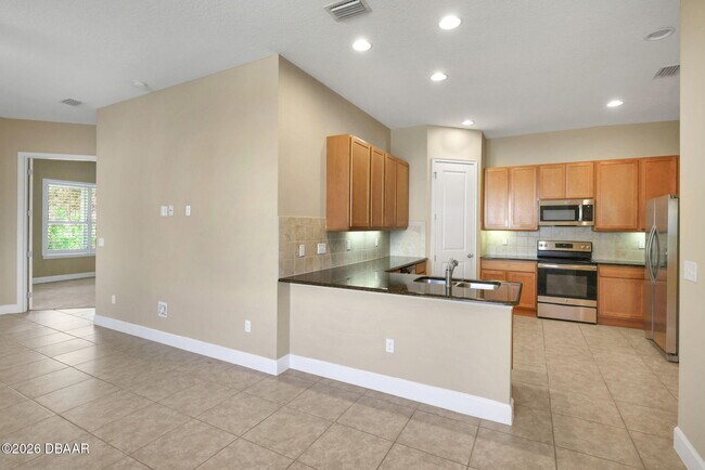 Building Photo - 800 Aldenham Ln