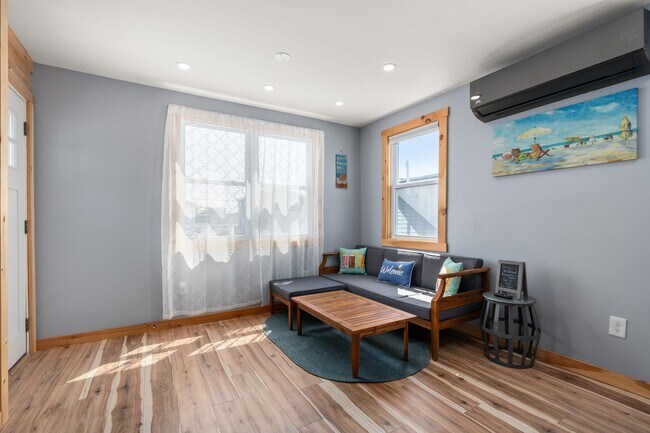 Building Photo - 16 Riverview Terrace