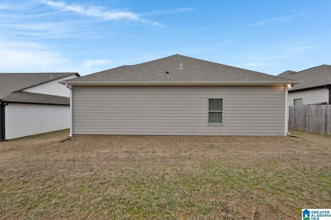 Building Photo - 615 Troubadour Ln