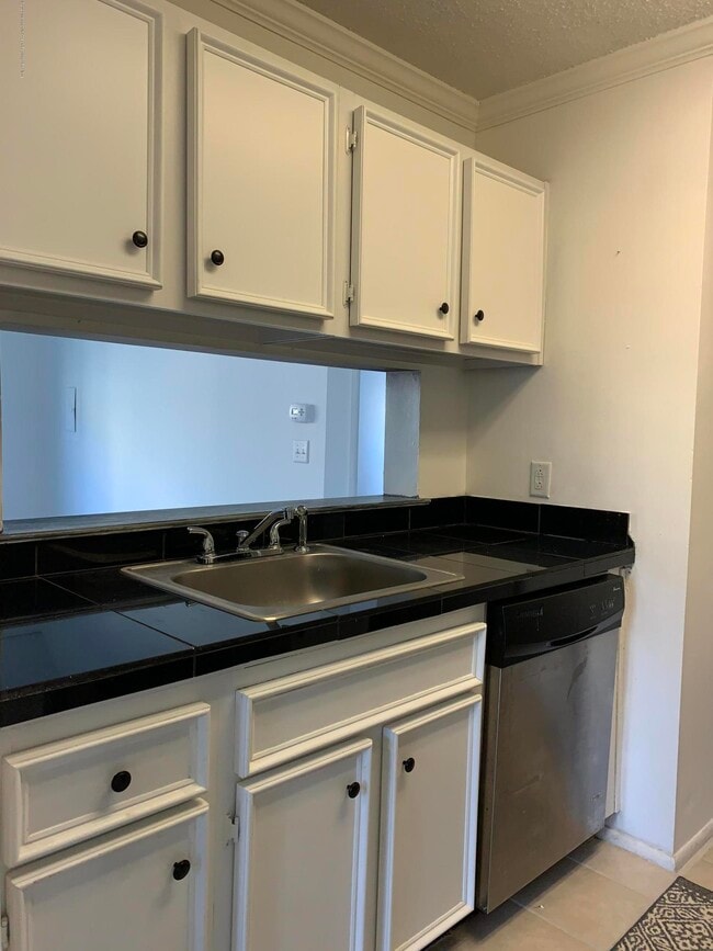 Building Photo - 43 Snapdragon Ct