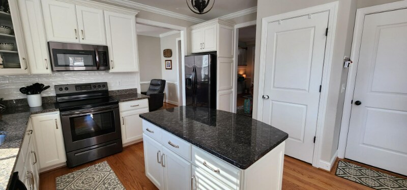 Building Photo - 8148 Beckwith Dr