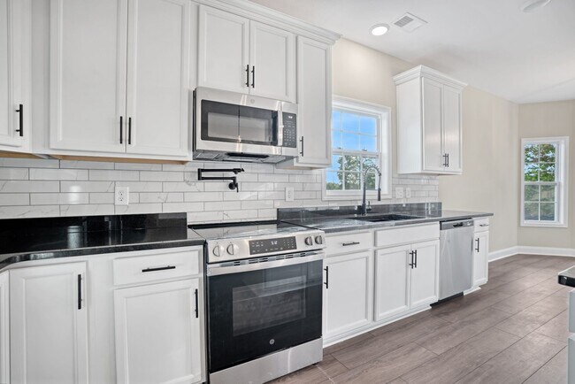 Building Photo - New Construction Ruby Floor Plan Near Exit 4