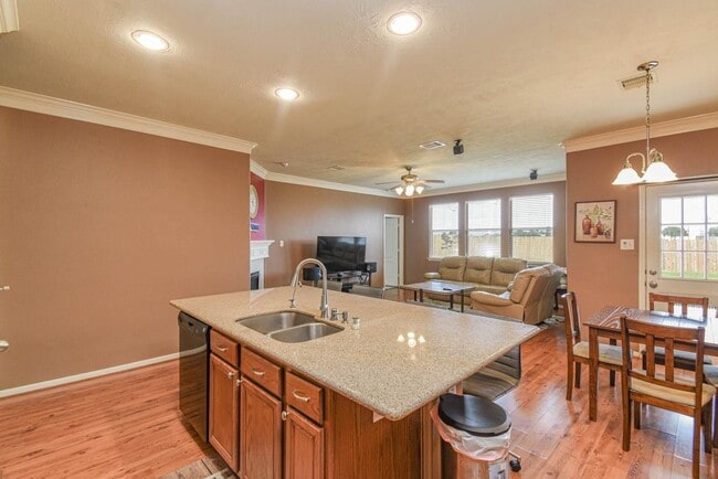 Building Photo - 21706 Owl Canyon Dr