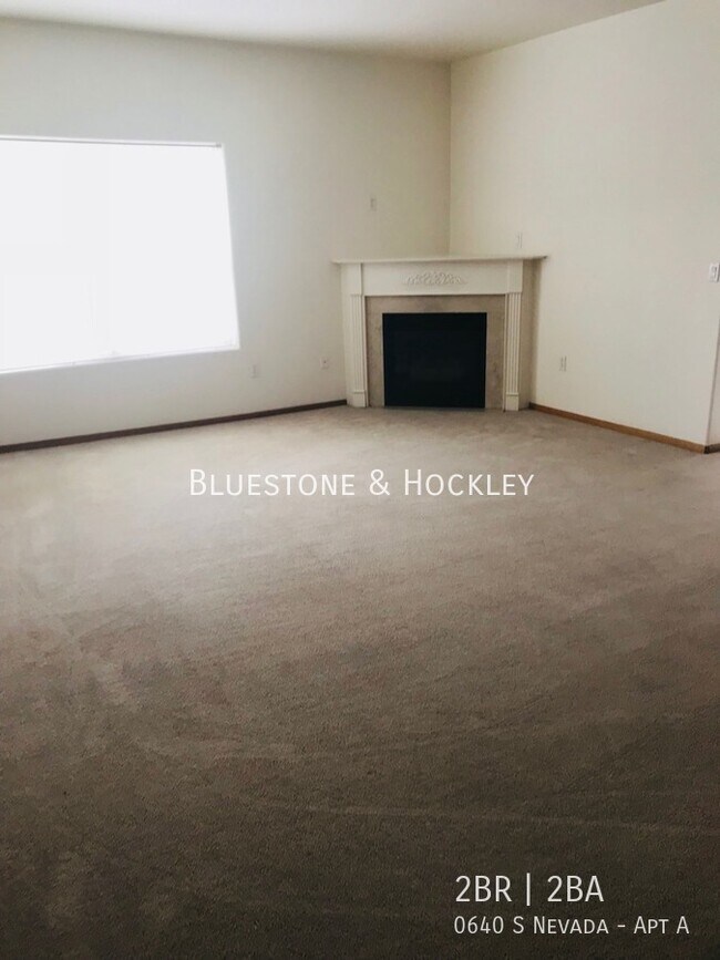 Building Photo - 640 S Nevada St