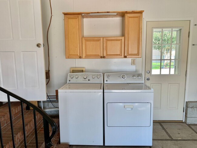 Building Photo - Charming Updated Home, Quiet Street Near Base, Fenced Yard!