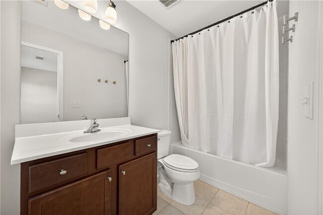 Building Photo - 1020 Kendall Grove Ct
