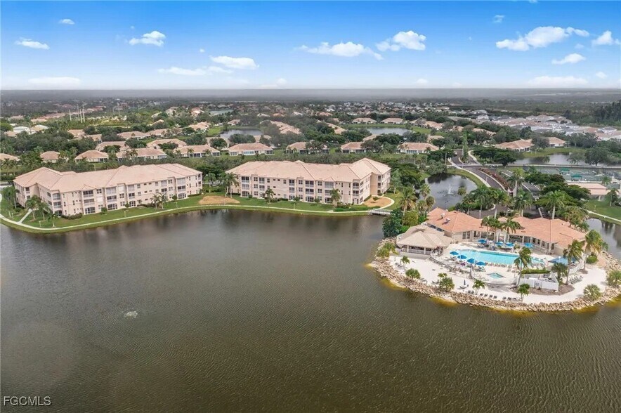 Building Photo - 17020 Willowcrest Way